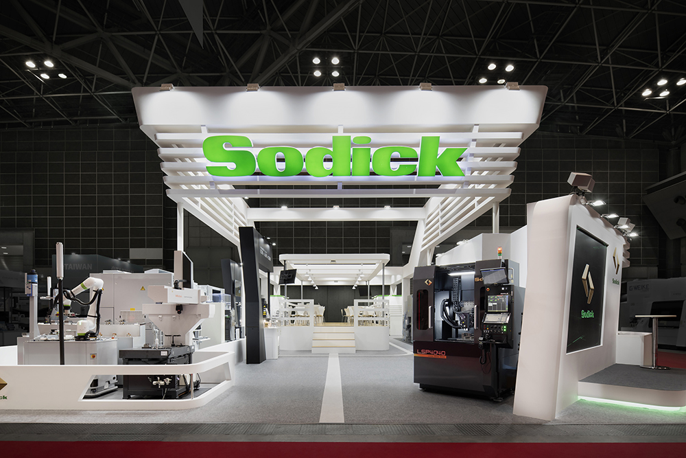 株式会社ソディック JIMTOFブース 3枚目