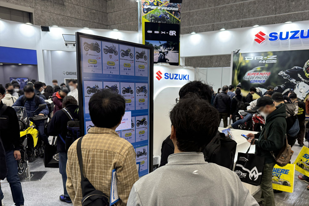 スズキ株式会社 東京モーターサイクルショーブース 3枚目